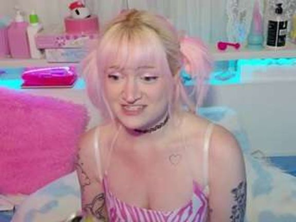squeezypeach