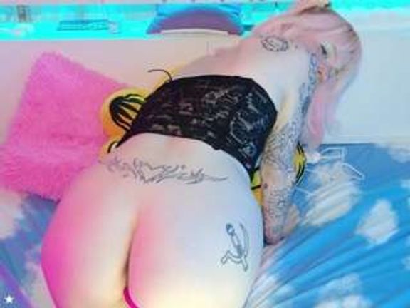 squeezypeach