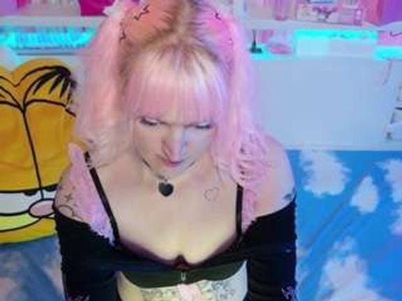 squeezypeach