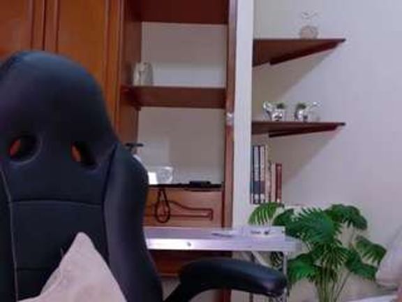 kaliboobs