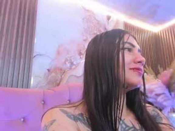 kiara-tay
