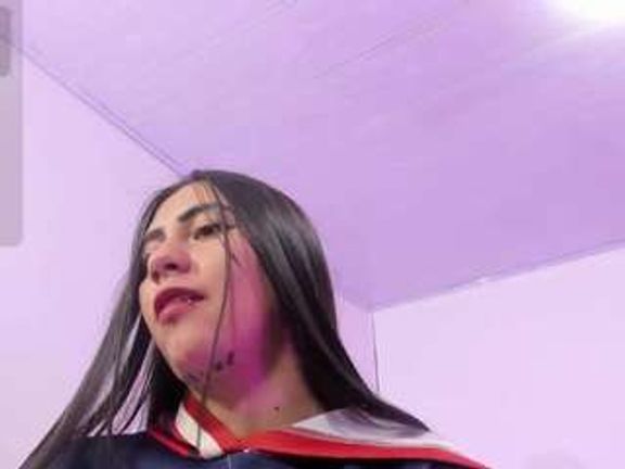 kiara-tay