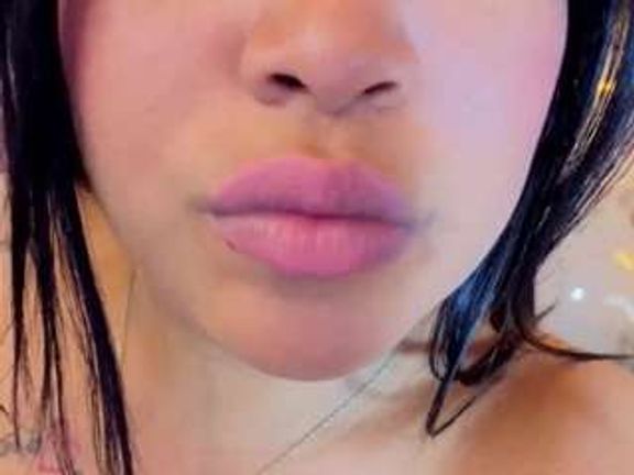 BELLABIGTITS