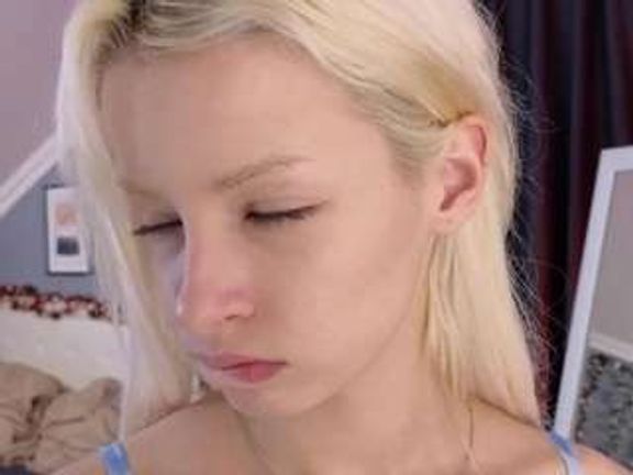Naomi-Demio