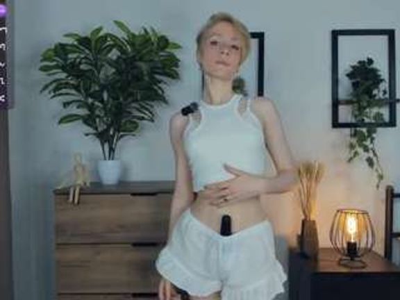 ElenoraMowatt