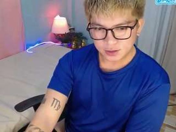 GorgeousAdamxx
