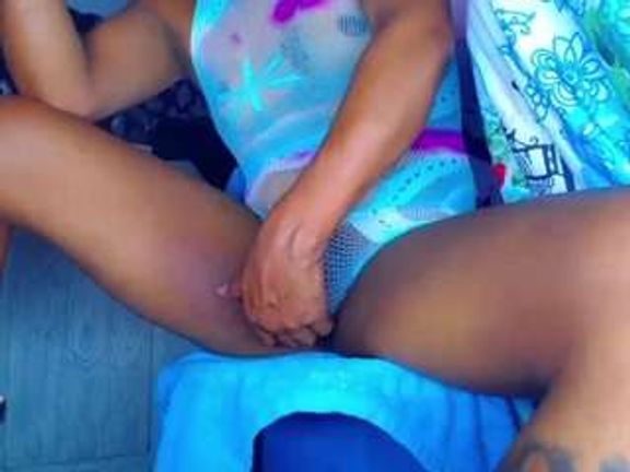 Ebony-DickTS