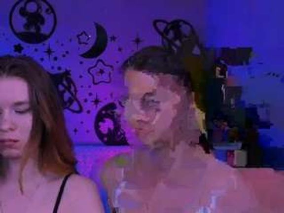 caroline-honeyy1