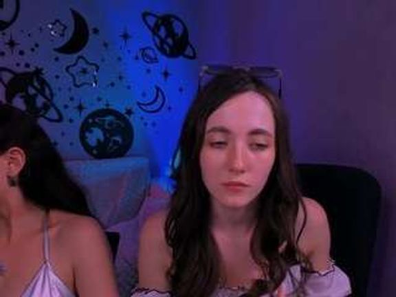 caroline-honeyy1