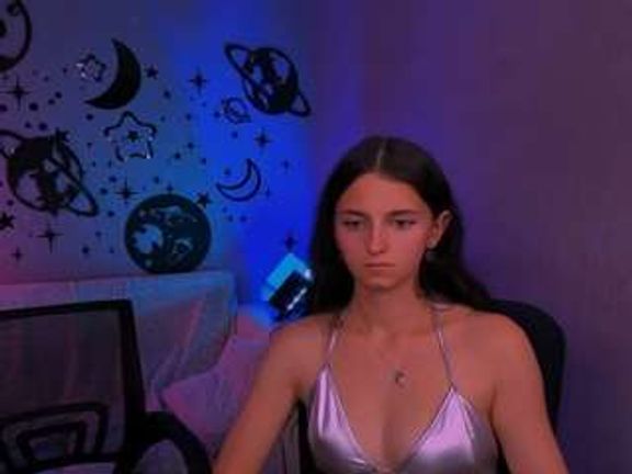 caroline-honeyy1