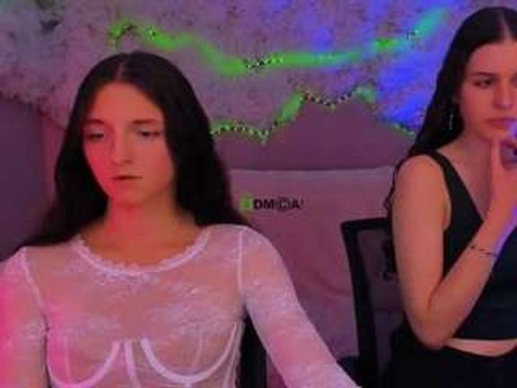 caroline-honeyy1
