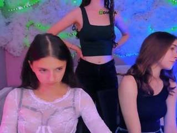 caroline-honeyy1