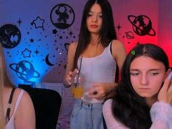 caroline-honeyy1