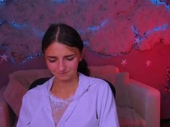 caroline-honeyy1