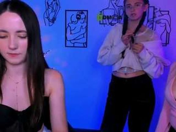caroline-honeyy1