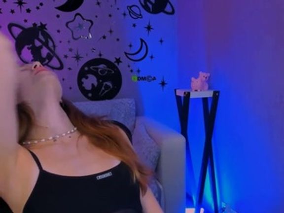 angie-foxy1