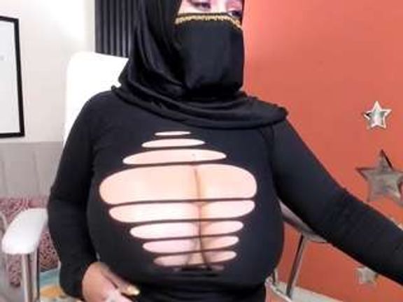 Cloe-adams