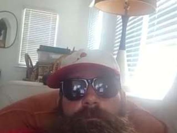 buffHairyJock