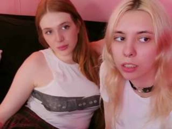 2giirls1cam