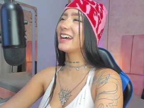 magic-kira-foxxx