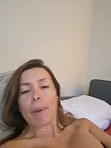 karina_warthon