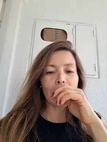 karina_warthon