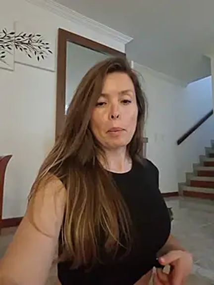 karina_warthon
