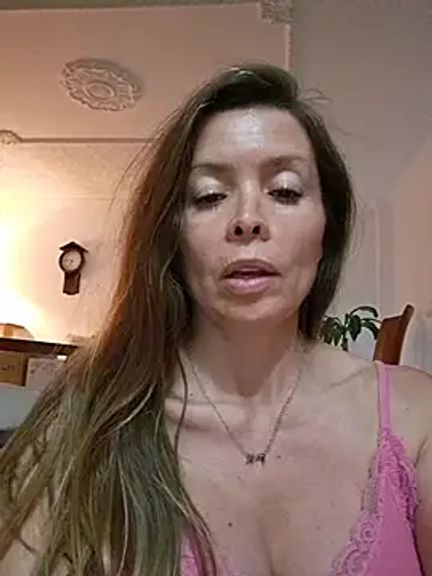 karina_warthon