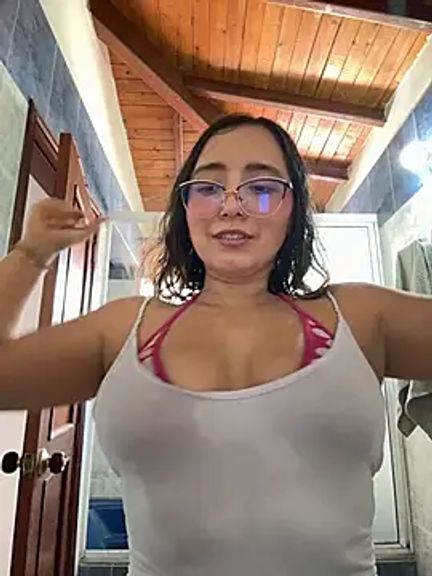 Kay_LustyWife