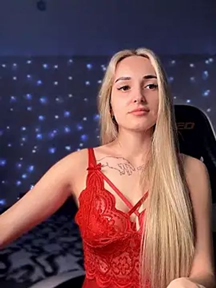 alicebedroom