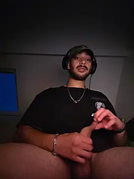 Levi_Latino