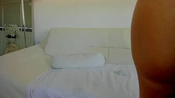 bellahot77