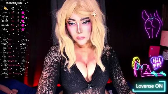 BlondeCharmingSlut