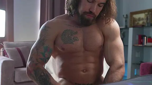 Karlos_Ripped_
