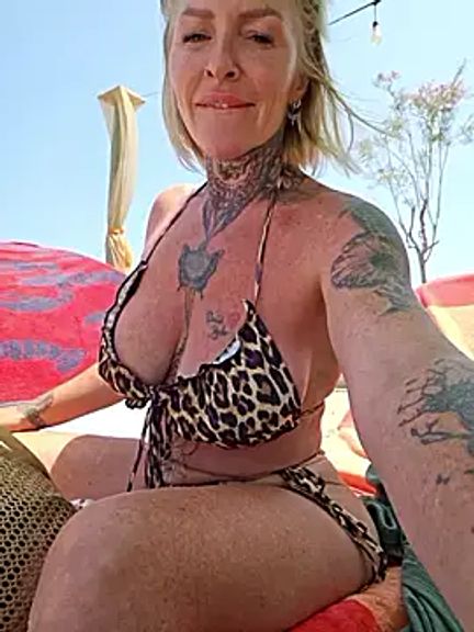 YourMommyBlair