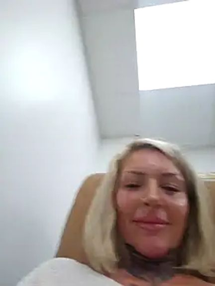 YourMommyBlair