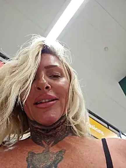 YourMommyBlair