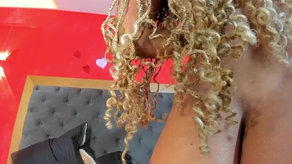 YayaHilton