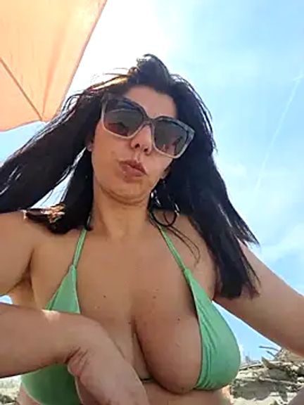 Sara87Show4U