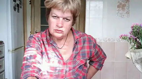 Ettie_Tonia