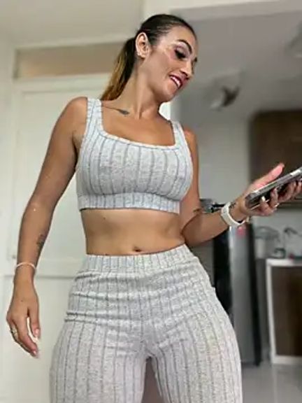 Samantha_bigboobs