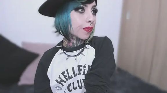NikkiRamone