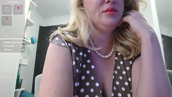 Madam_Evi