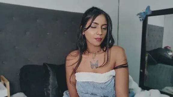 Delilah_Blazee