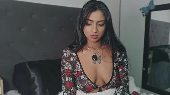 Delilah_Blazee