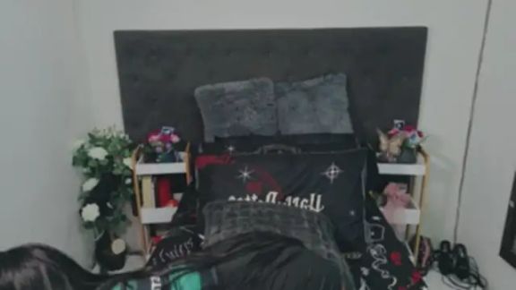 Delilah_Blazee