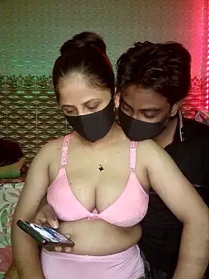 Younger_Couples