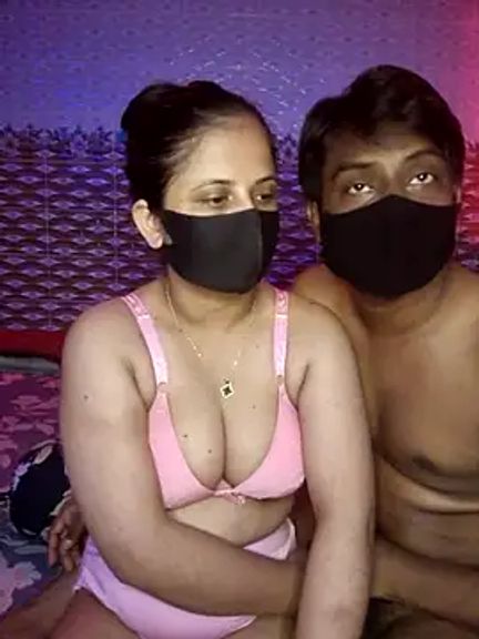 Younger_Couples