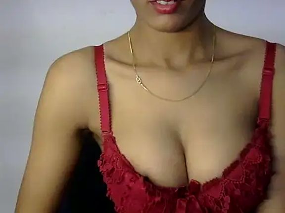 lola-__