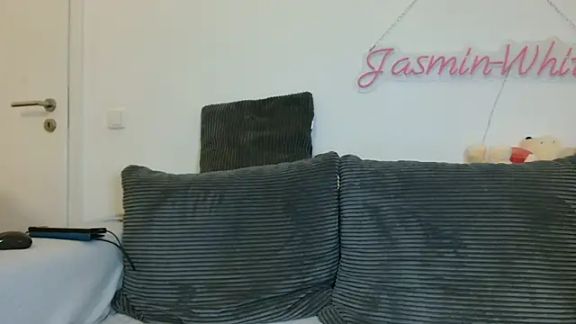 Jasmin-White